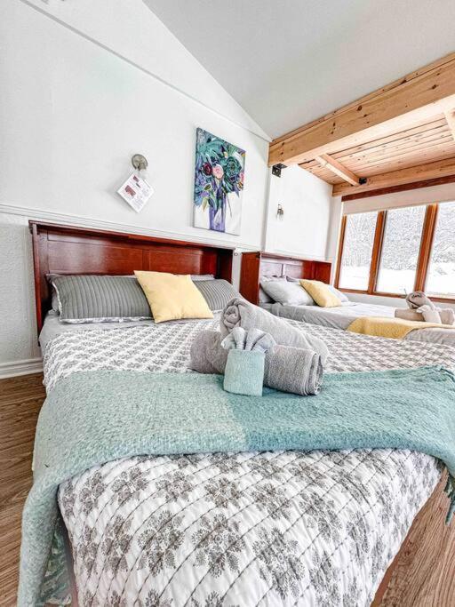 Maison Du Lac Avec Plage, Embarcations, Billard Et Spa Prive Saint-Donat-de-Montcalm Exteriér fotografie