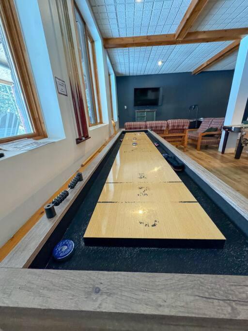 Maison Du Lac Avec Plage, Embarcations, Billard Et Spa Prive Saint-Donat-de-Montcalm Exteriér fotografie